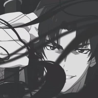 李小冉疑似手滑点赞